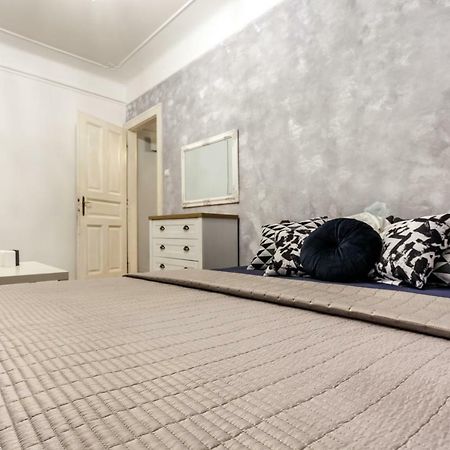 Apartment On Sharanevycha Λβιβ Εξωτερικό φωτογραφία