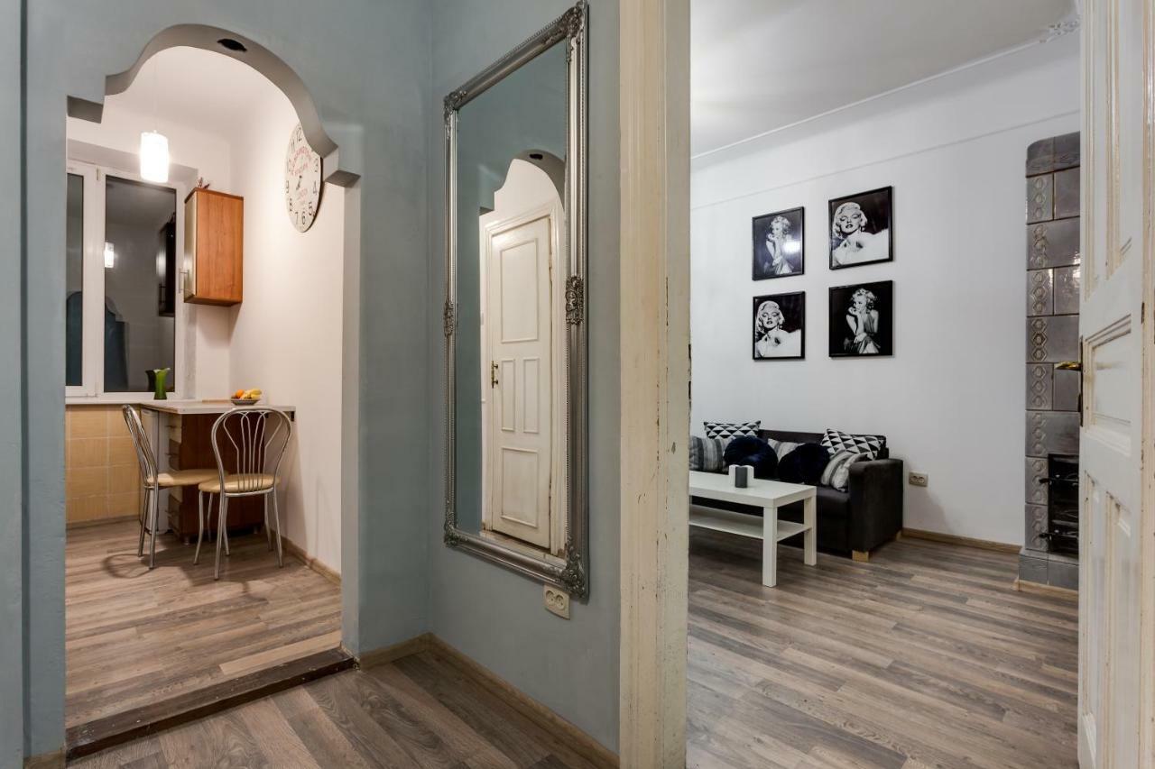 Apartment On Sharanevycha Λβιβ Εξωτερικό φωτογραφία