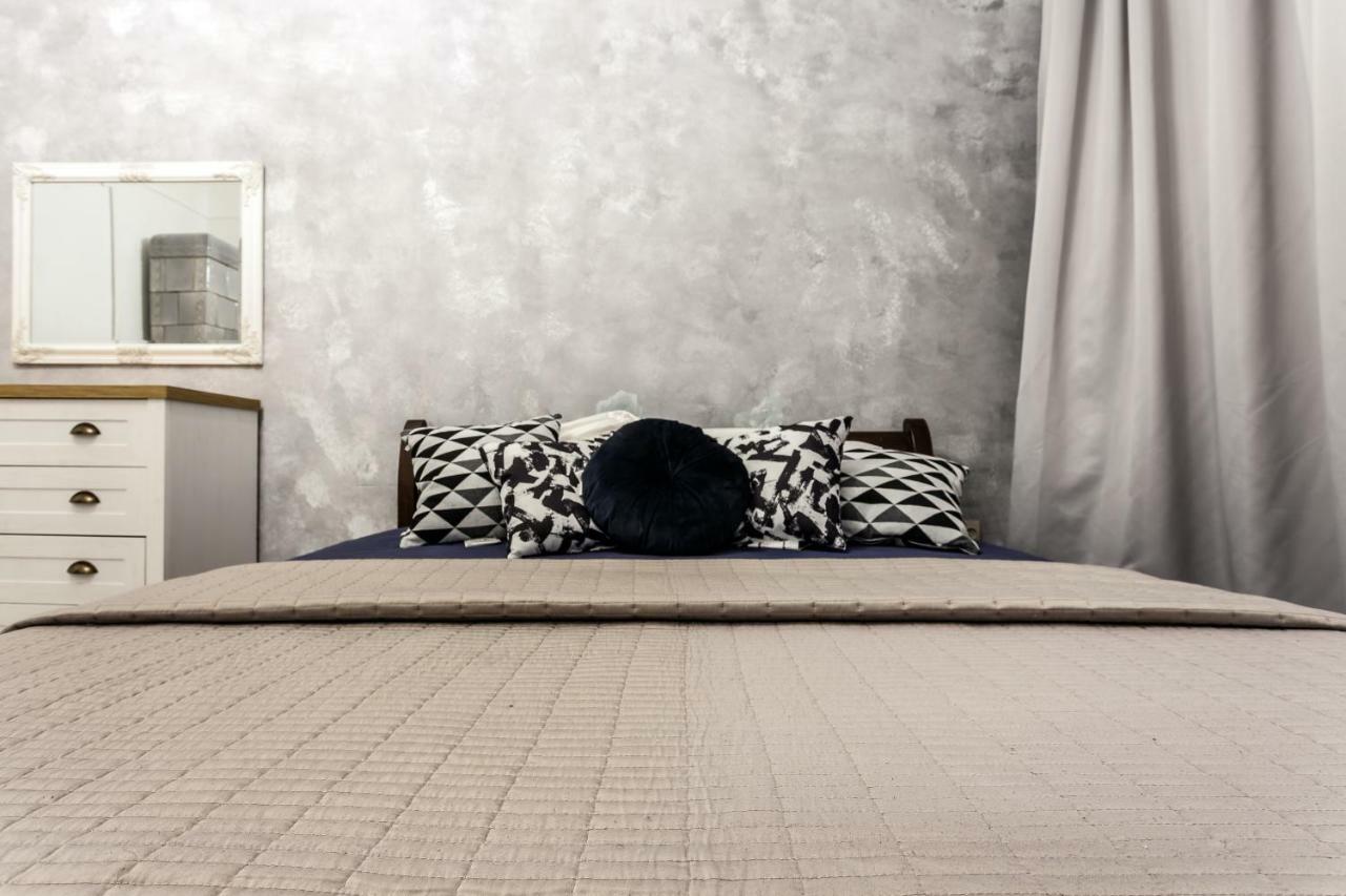 Apartment On Sharanevycha Λβιβ Εξωτερικό φωτογραφία